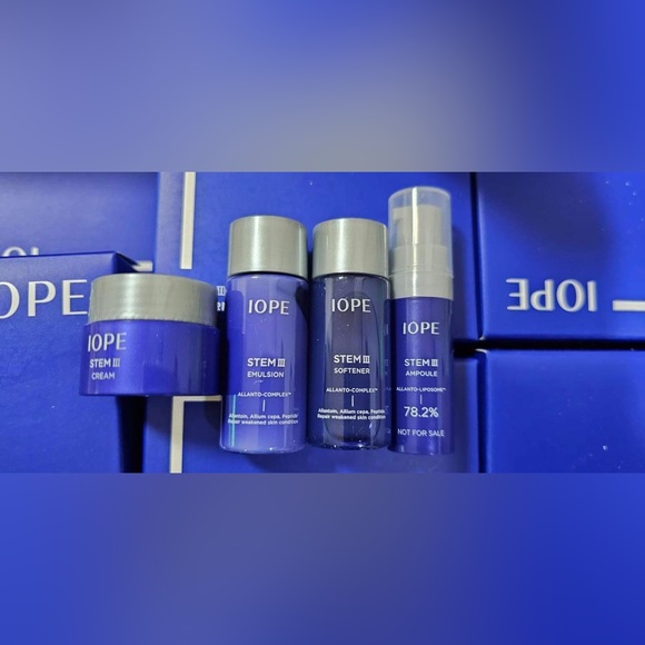 IOPE Stem 3 Stem III Experience Trial Kit (4 items) - Picture 6 of 6